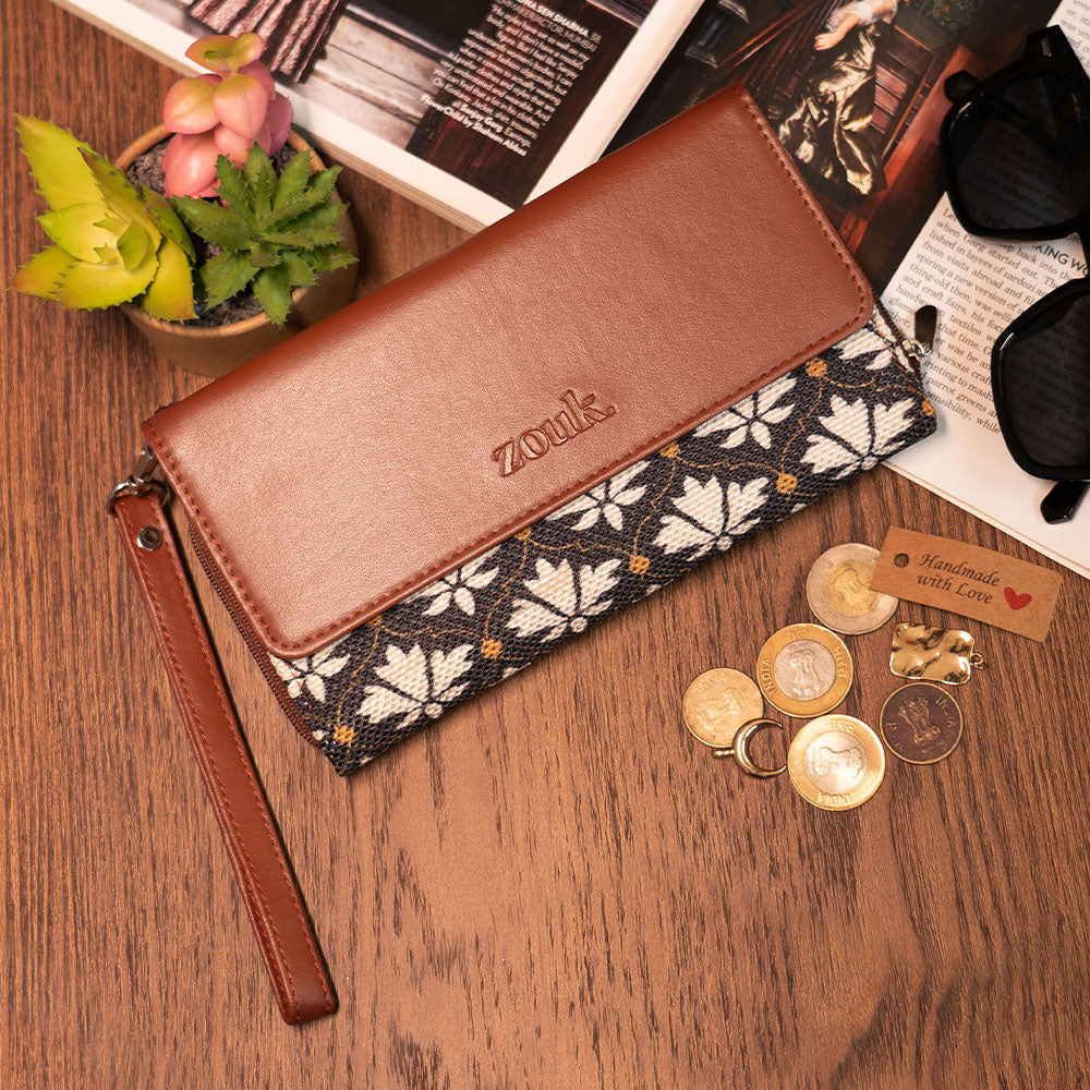 Bidri Kaiser Wristlet Wallet