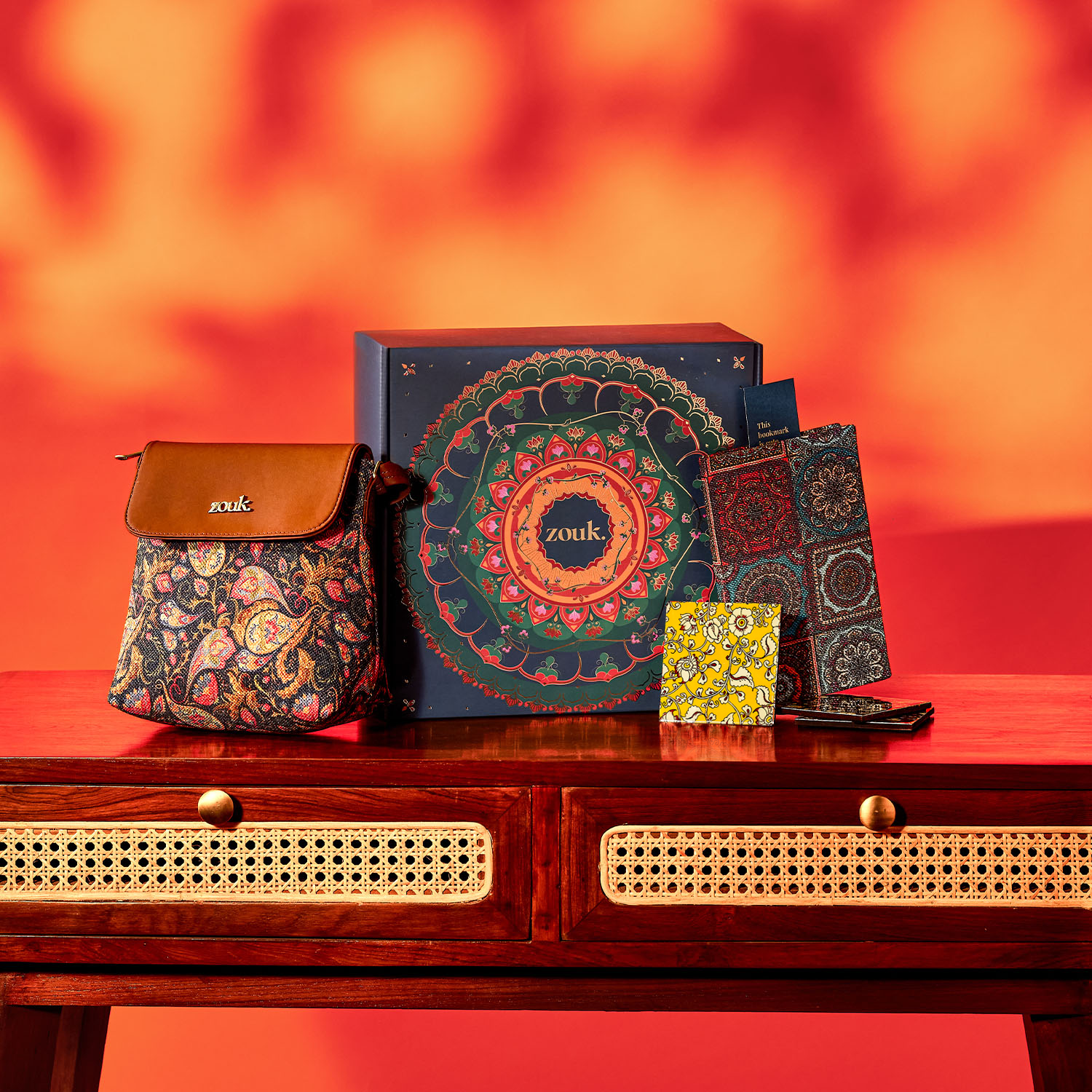 Mandala Saga Motif Gift Box