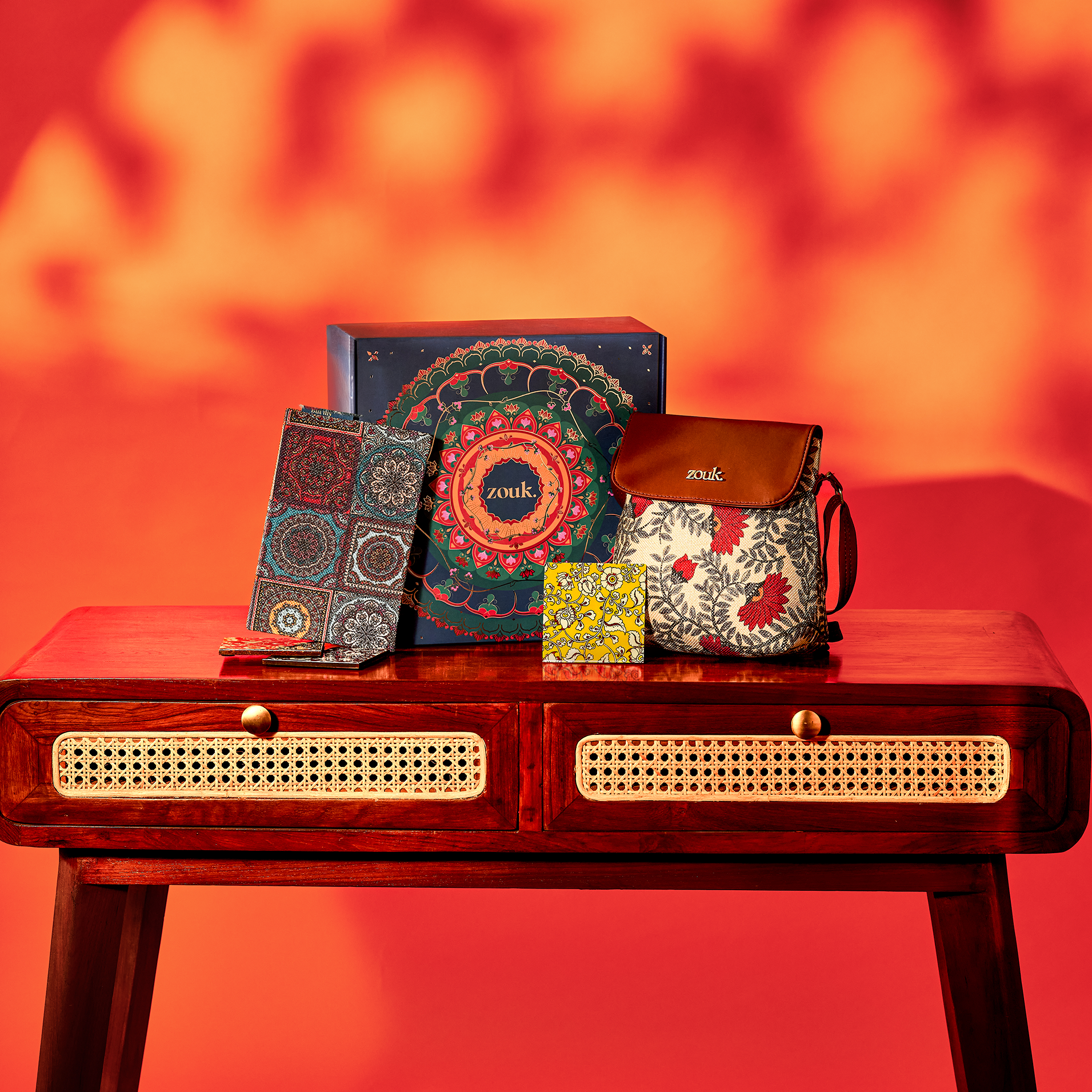 Mandala Saga Floral Gift Box