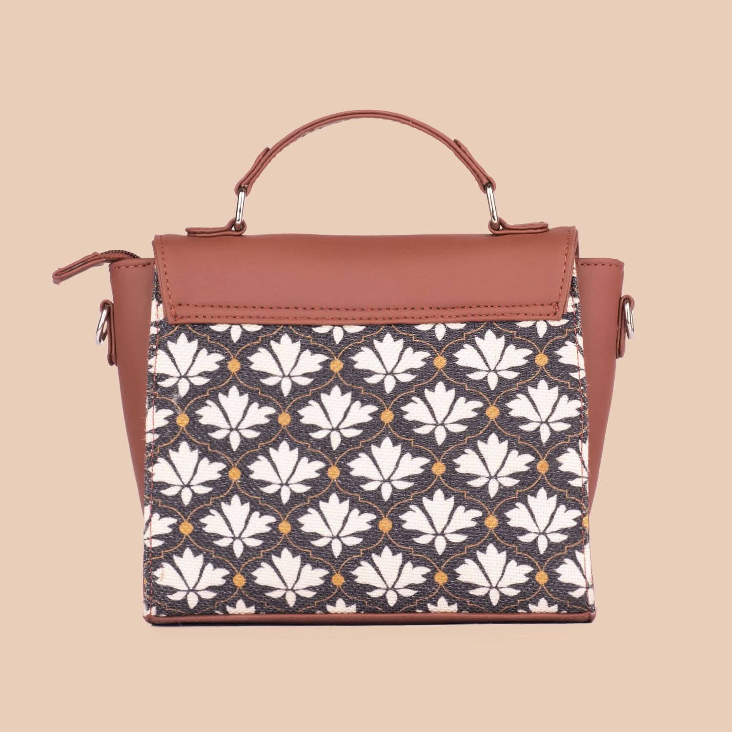 Bidri Kaiser Statement Sling Bag