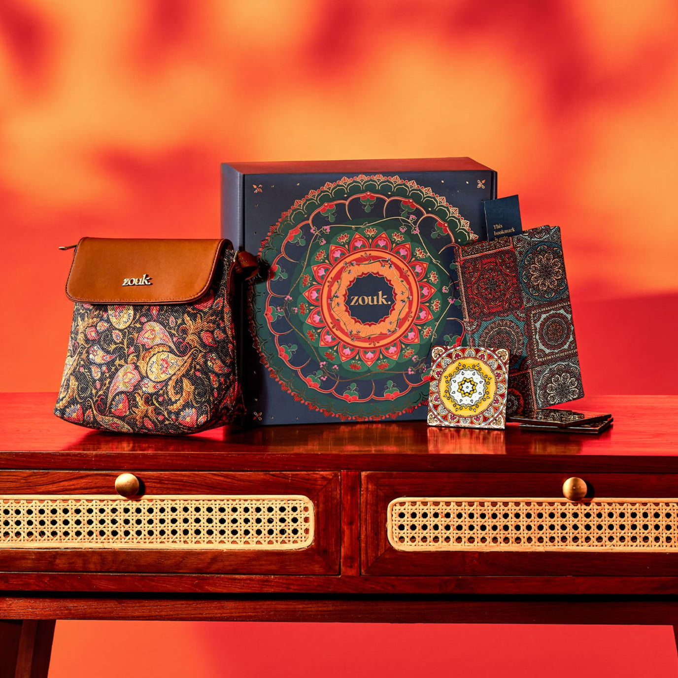 Mandala Saga Motif Gift Box