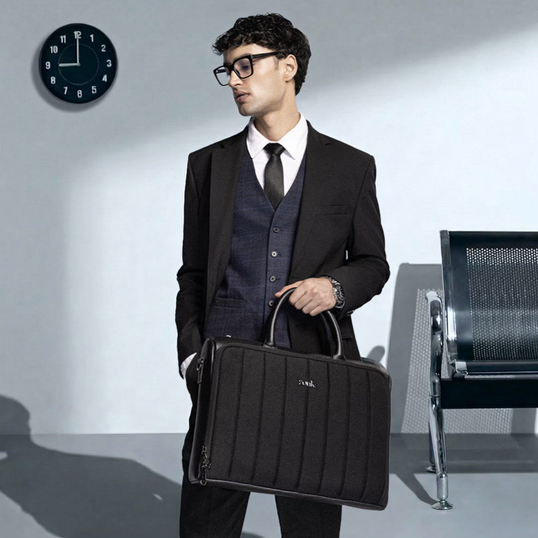 Jet Black Pro Laptop Bag (Black)