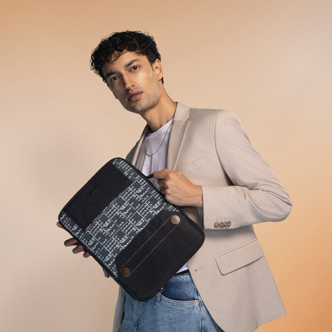 Madras Monochrome Urban Laptop Sleeve - 14inch (Black)