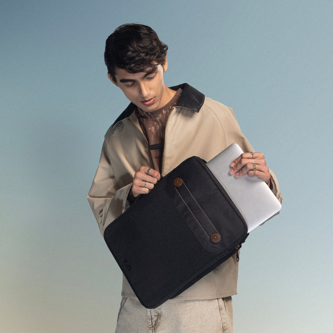 Jet Black Urban Laptop Sleeve - 15.6inch (Black)