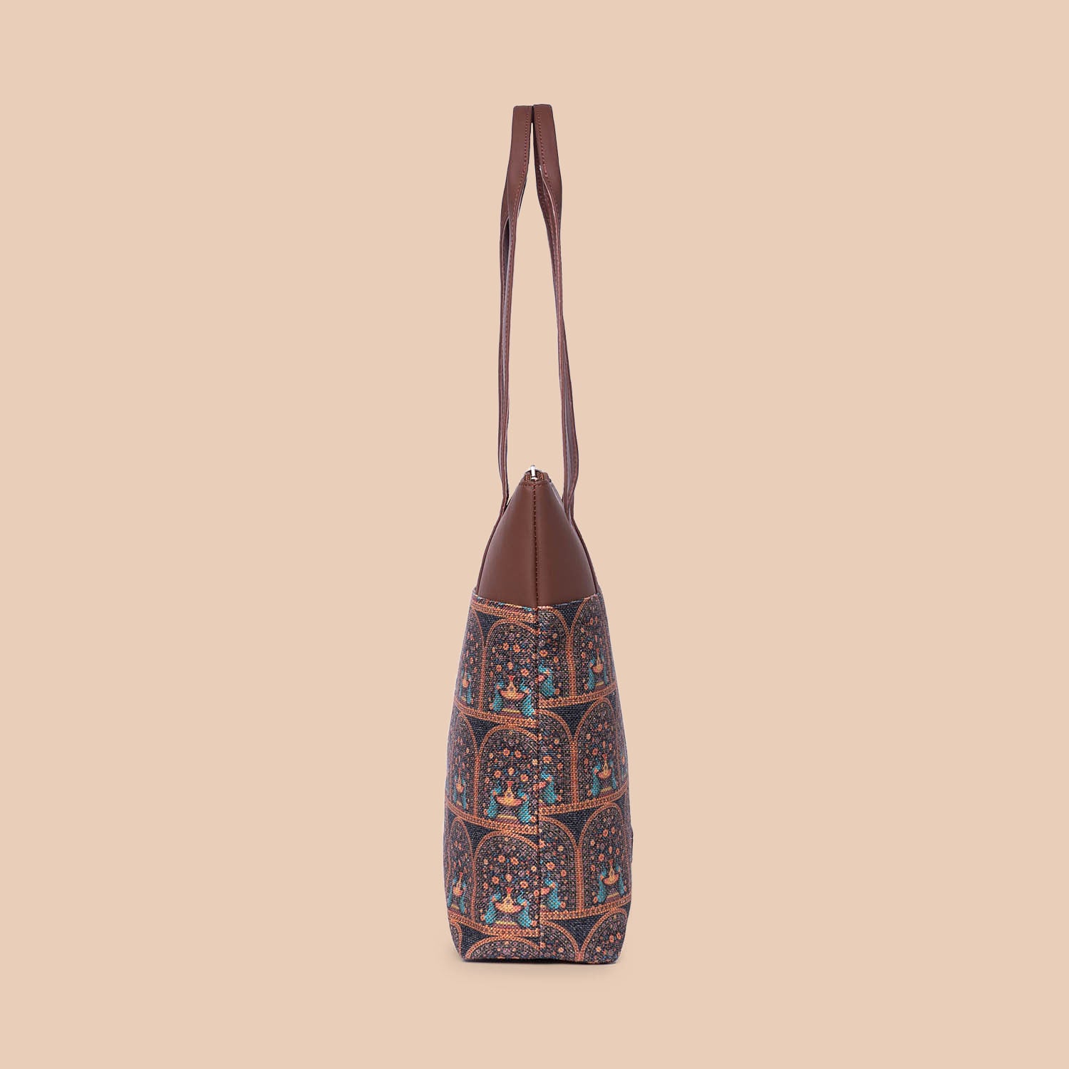 Royal Indian Peacock Motif Everyday Tote Bag