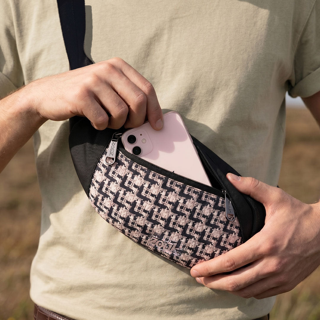 Carter Checks Faye Fanny Pack - Men's Collection