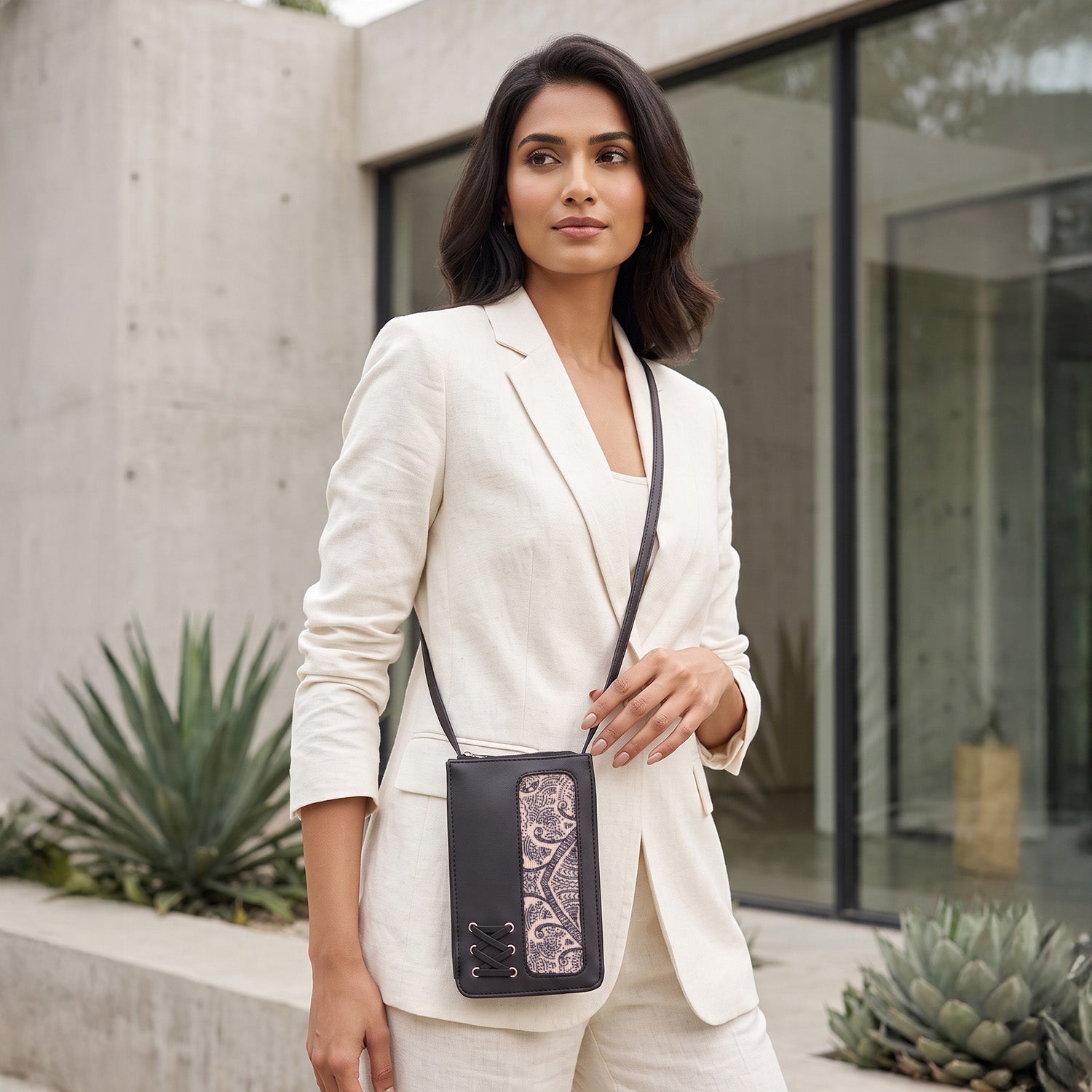 Aarini Phone Sling Colaba Shirin