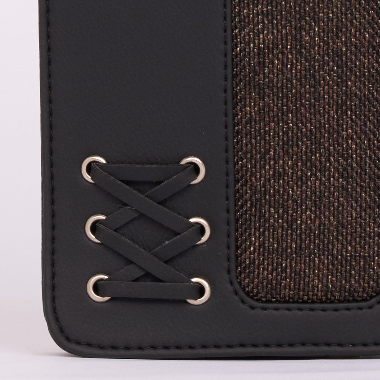 Aarini Phone Sling Bristel