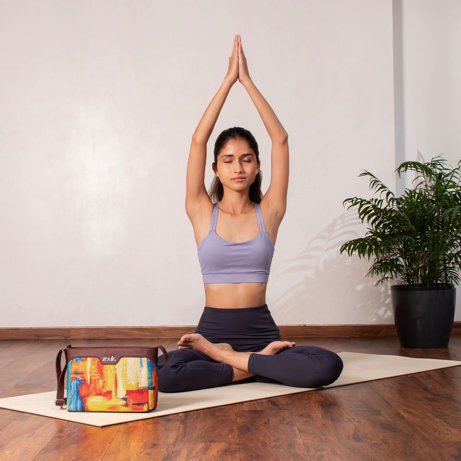 Abstract Amaze Harmony Sling Bag