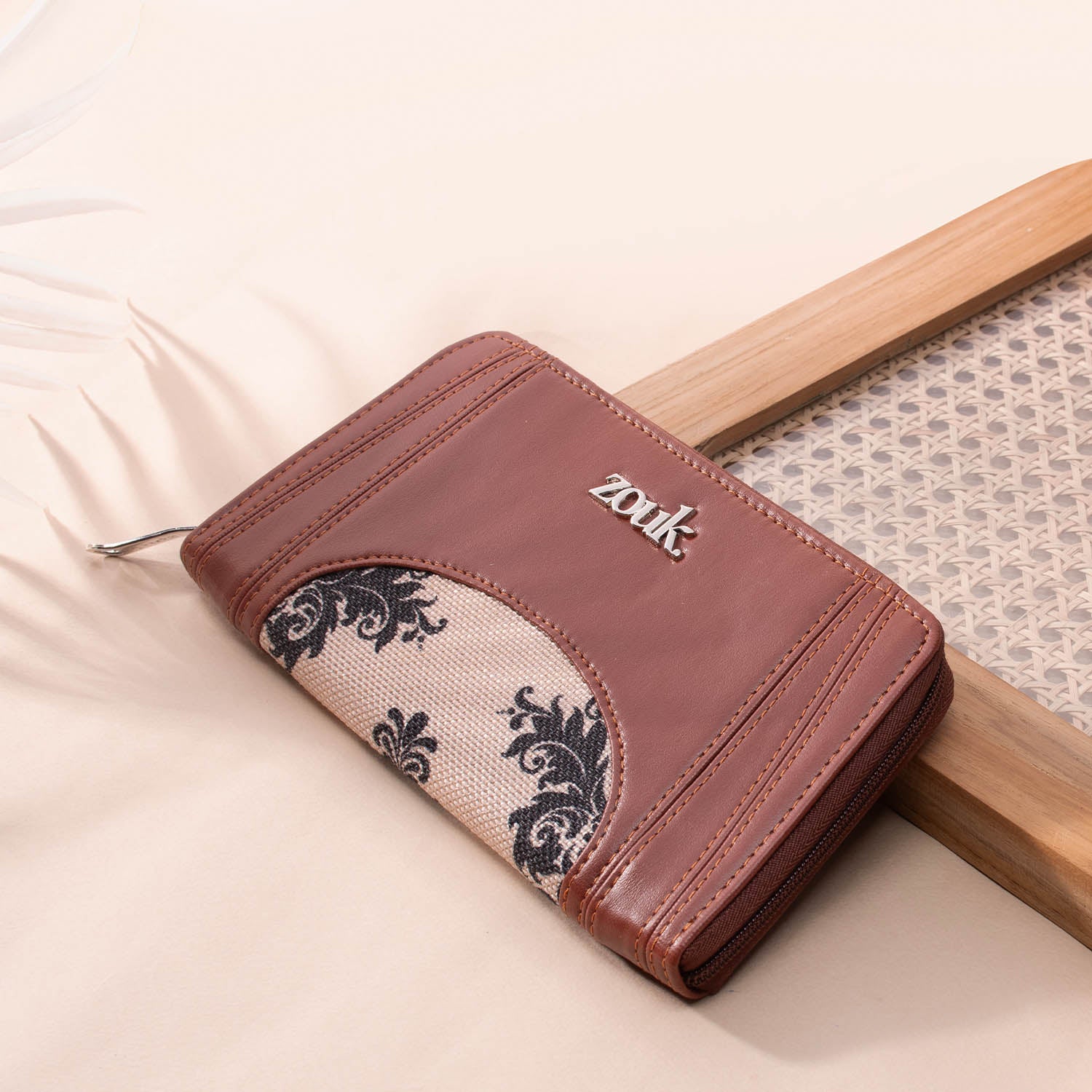 Arika Zipper Wallet - Mughal Motif