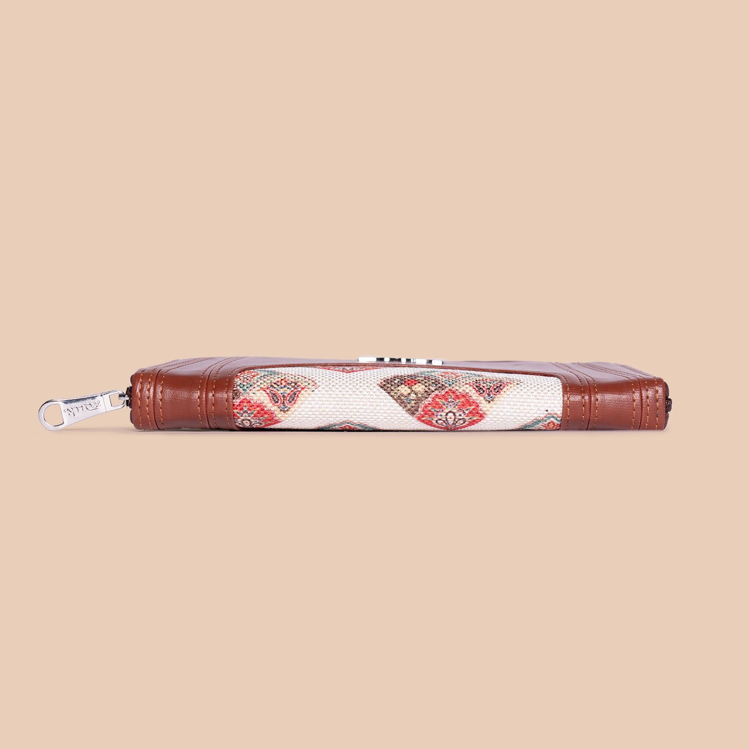 Arika Zipper Wallet - Seashell Motif White