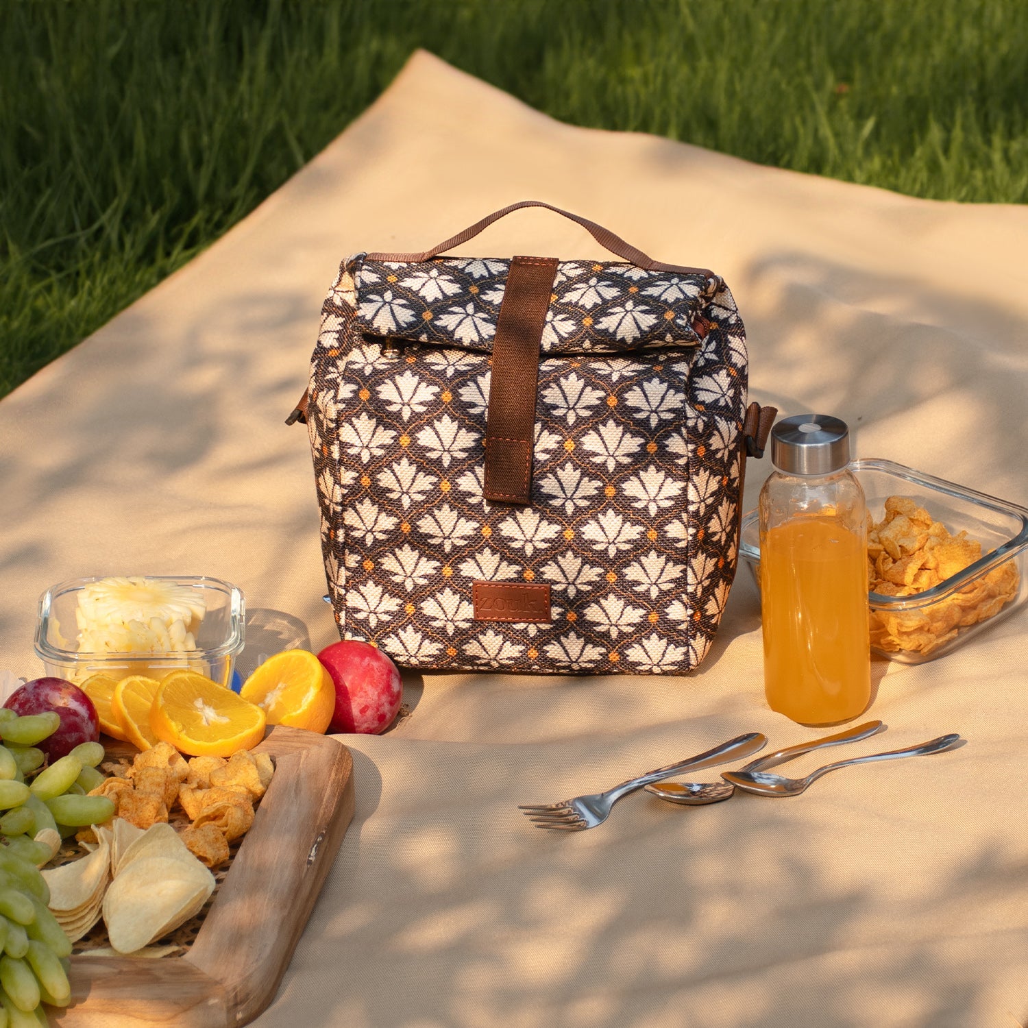 ZIP-Bidri Kaiser Roll Up Lunch Bag