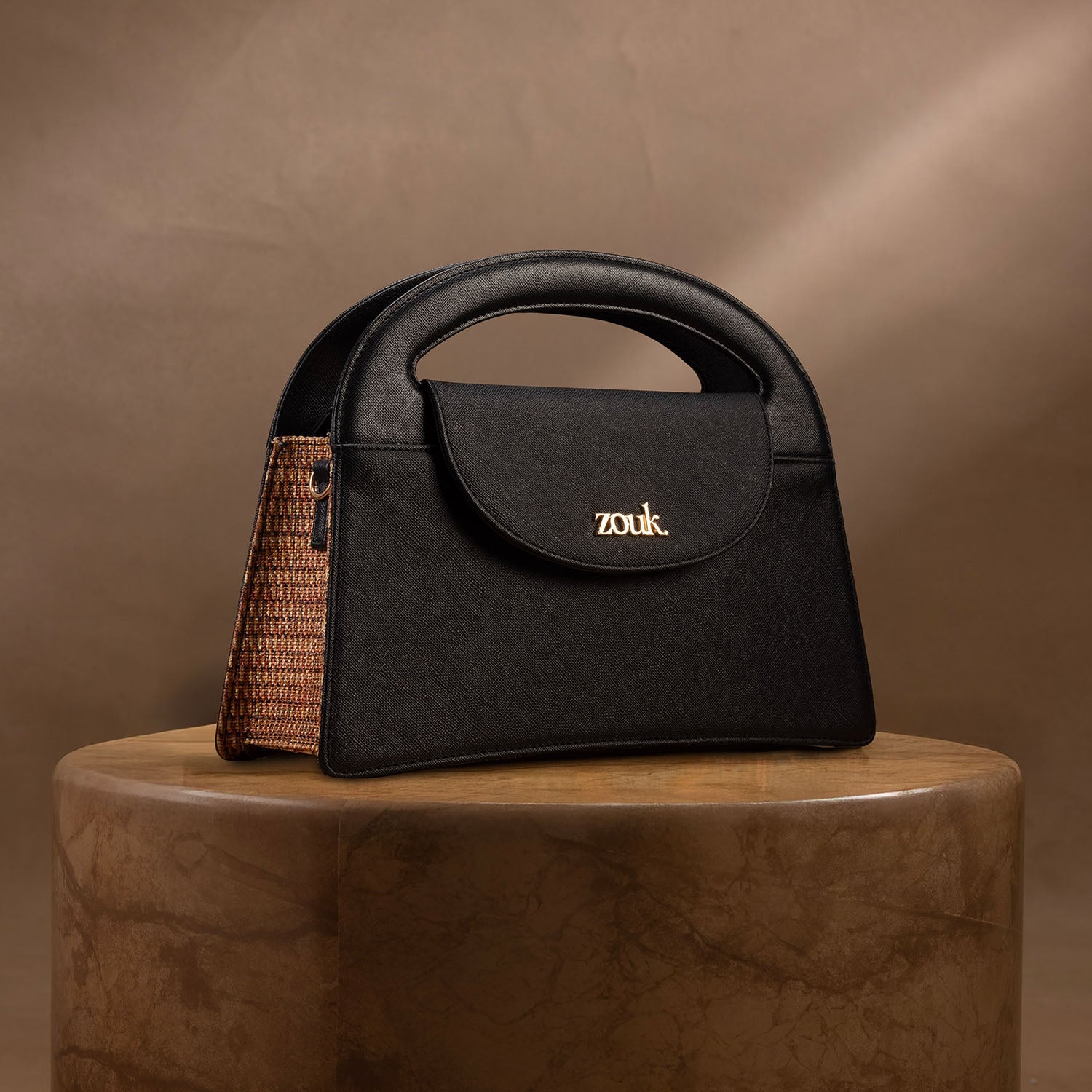 ZIP-Rhea Kapoor Sling Bag - Bombay Macrame