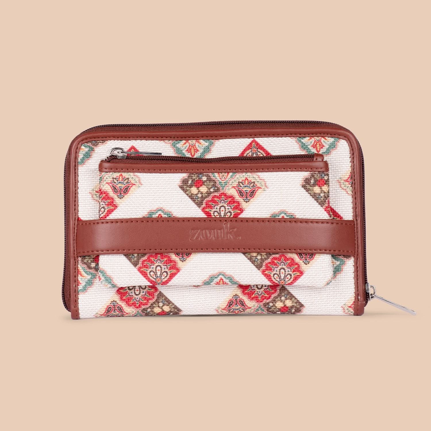 Seashell Motif White Classic Zipper Wallet