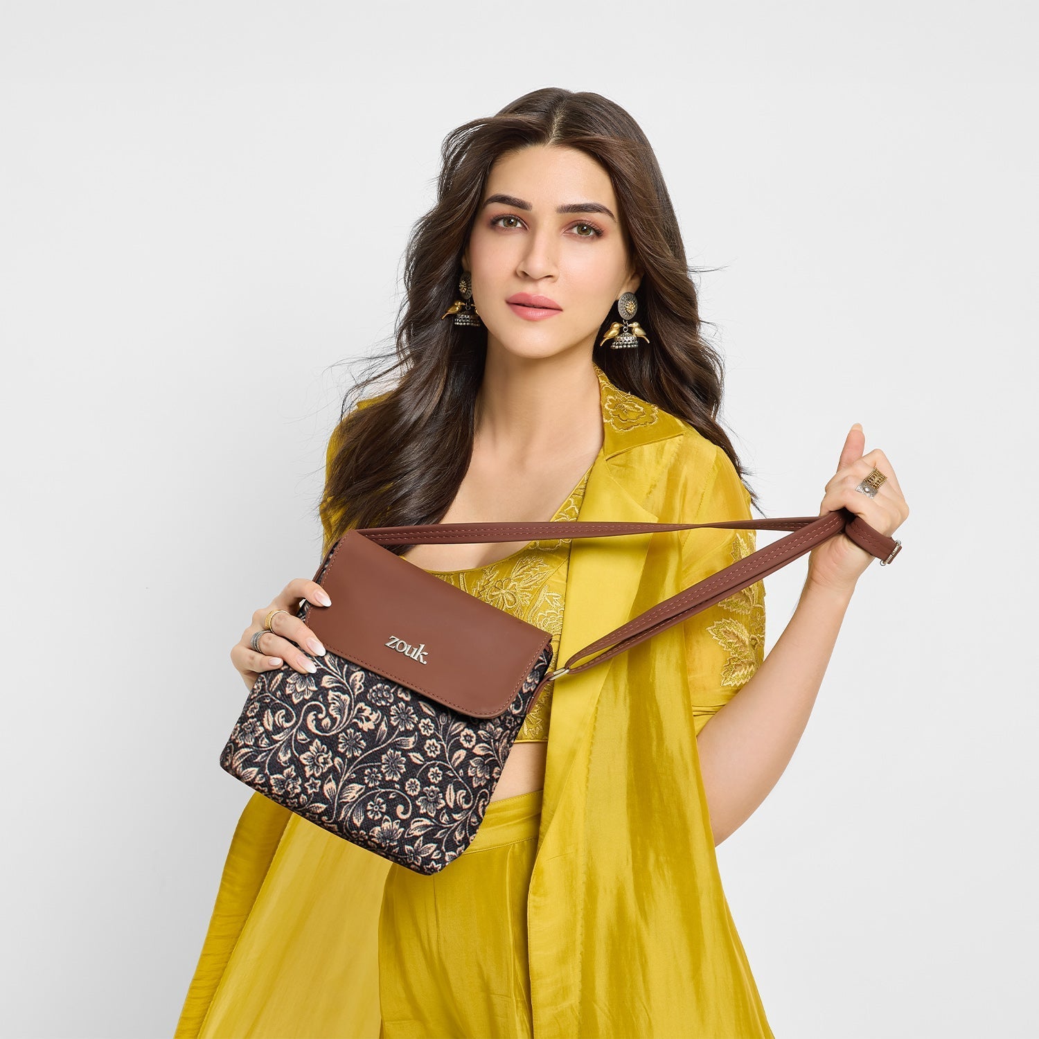 ZIP-FloMotif Flap Sling Bag