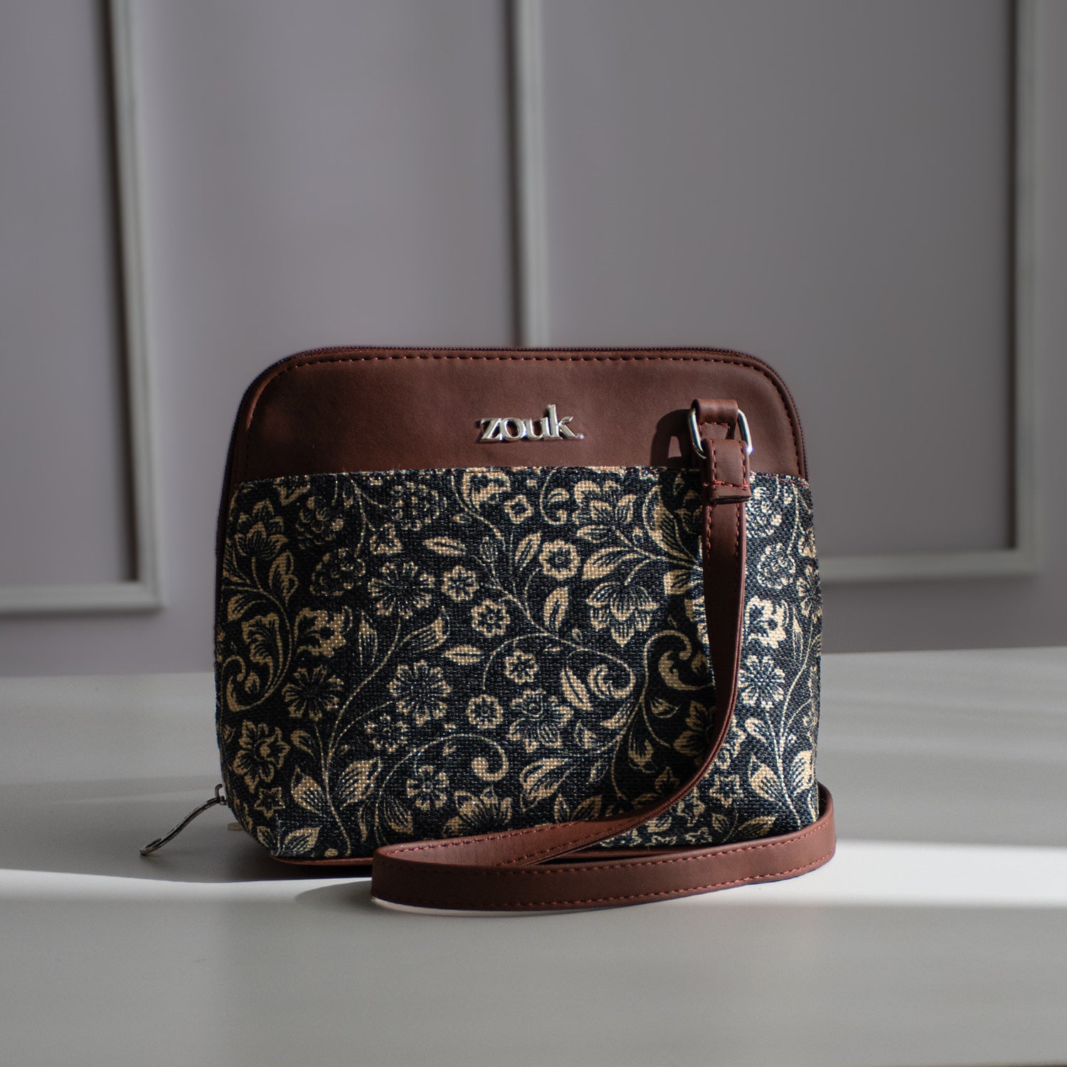 FloMotif OOO Sling Bag