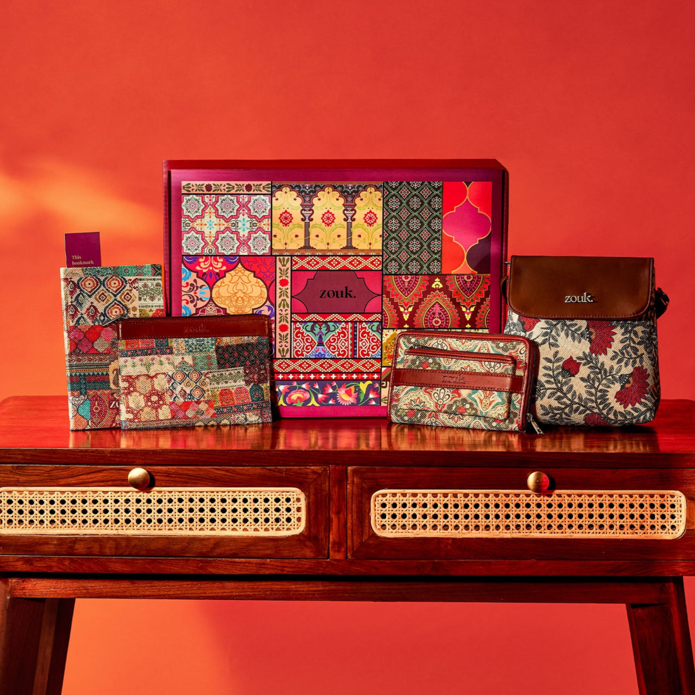 Gamthi Splendour Floral Gift Box