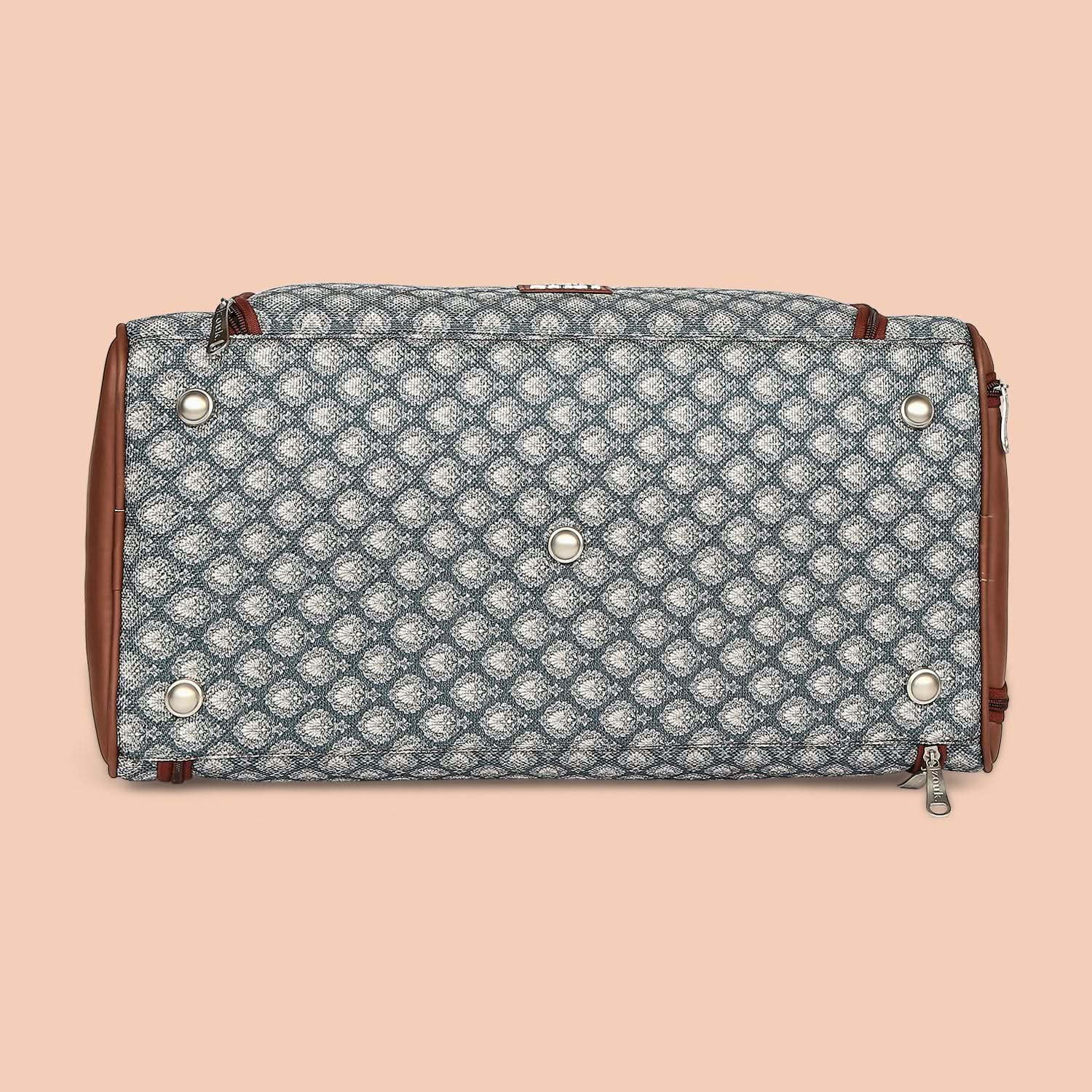 Hampi Sculpt Weekender Duffle Bag