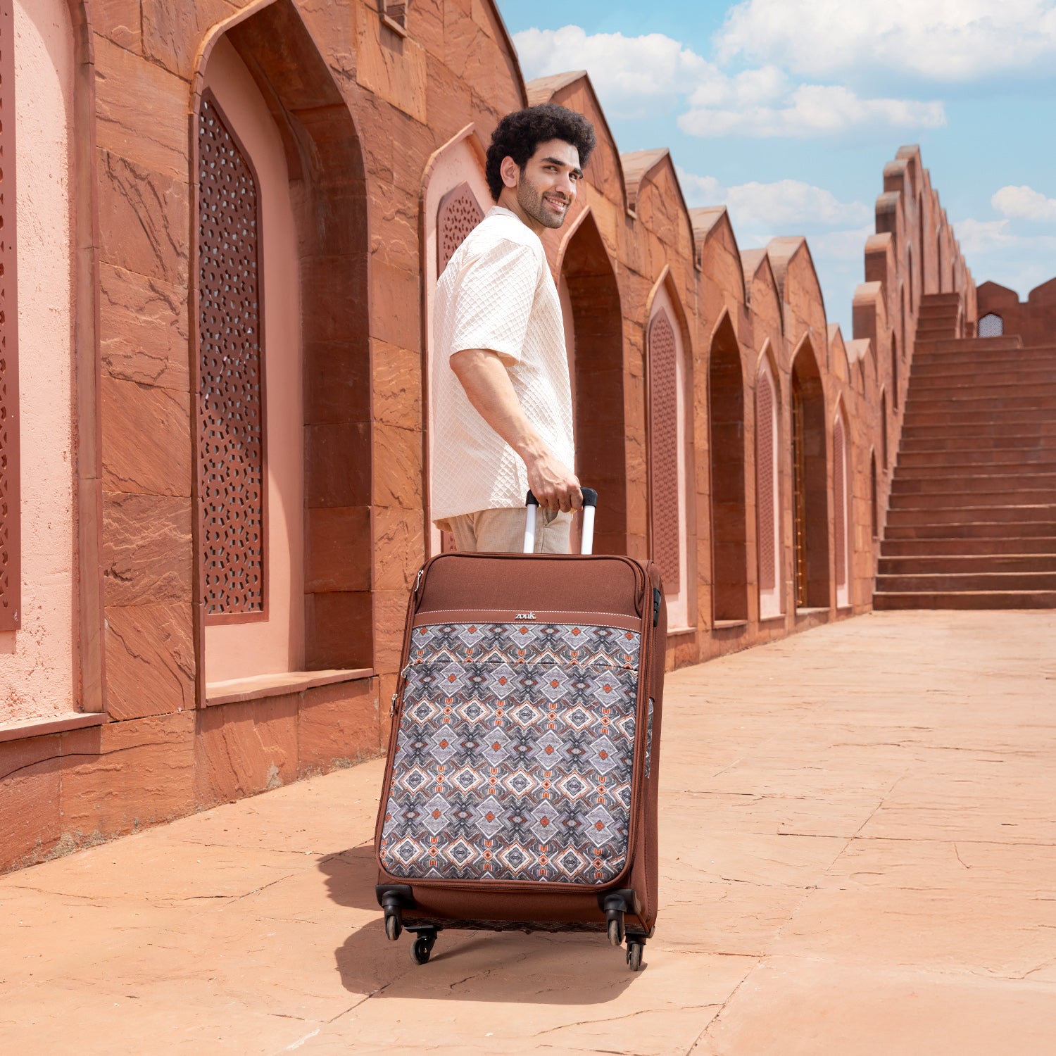 Himalayan Trails Avasa Trolley Bag (Large)