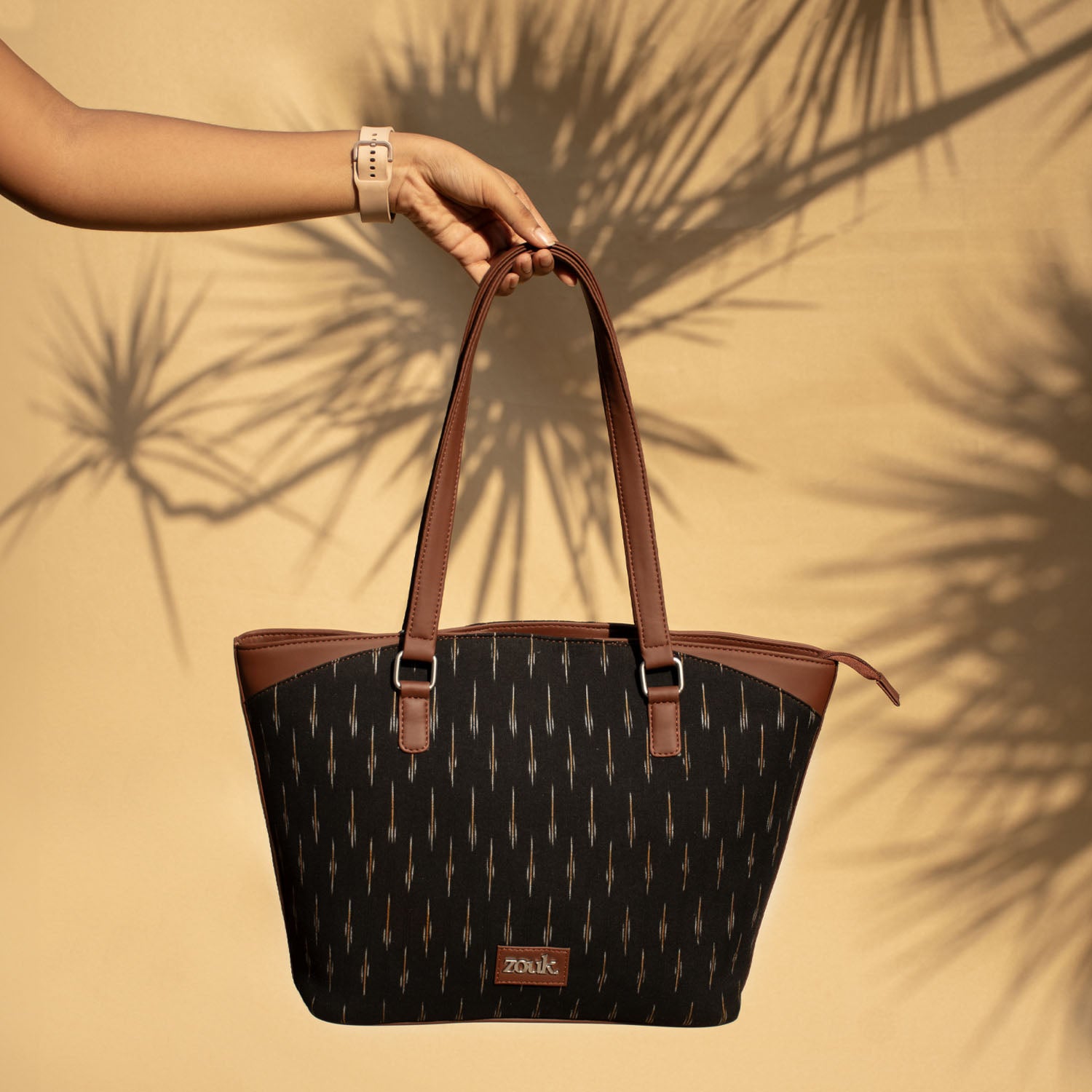 Ikat GreRed Classic Travel Tote