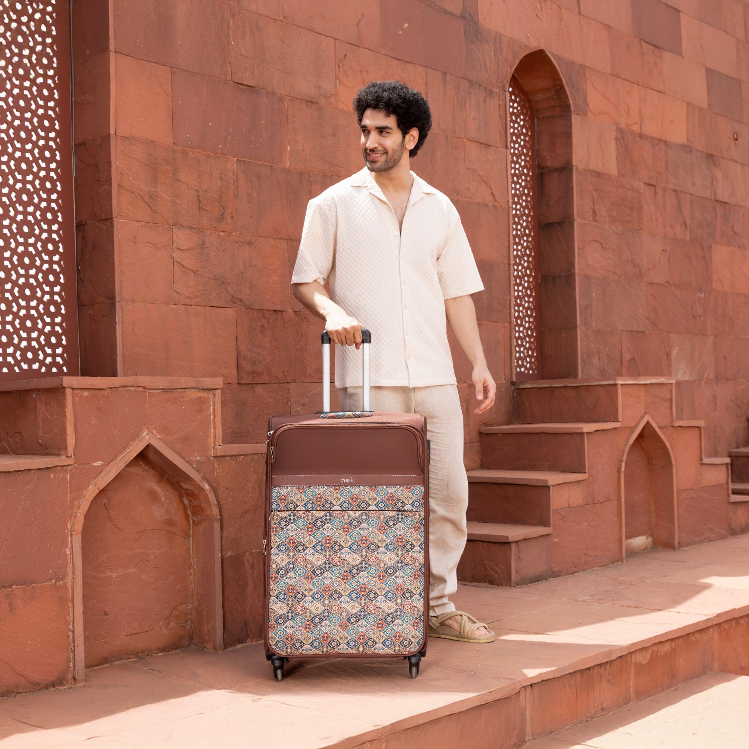 Jammu Kaleen Avasa Trolley Bag (Large)