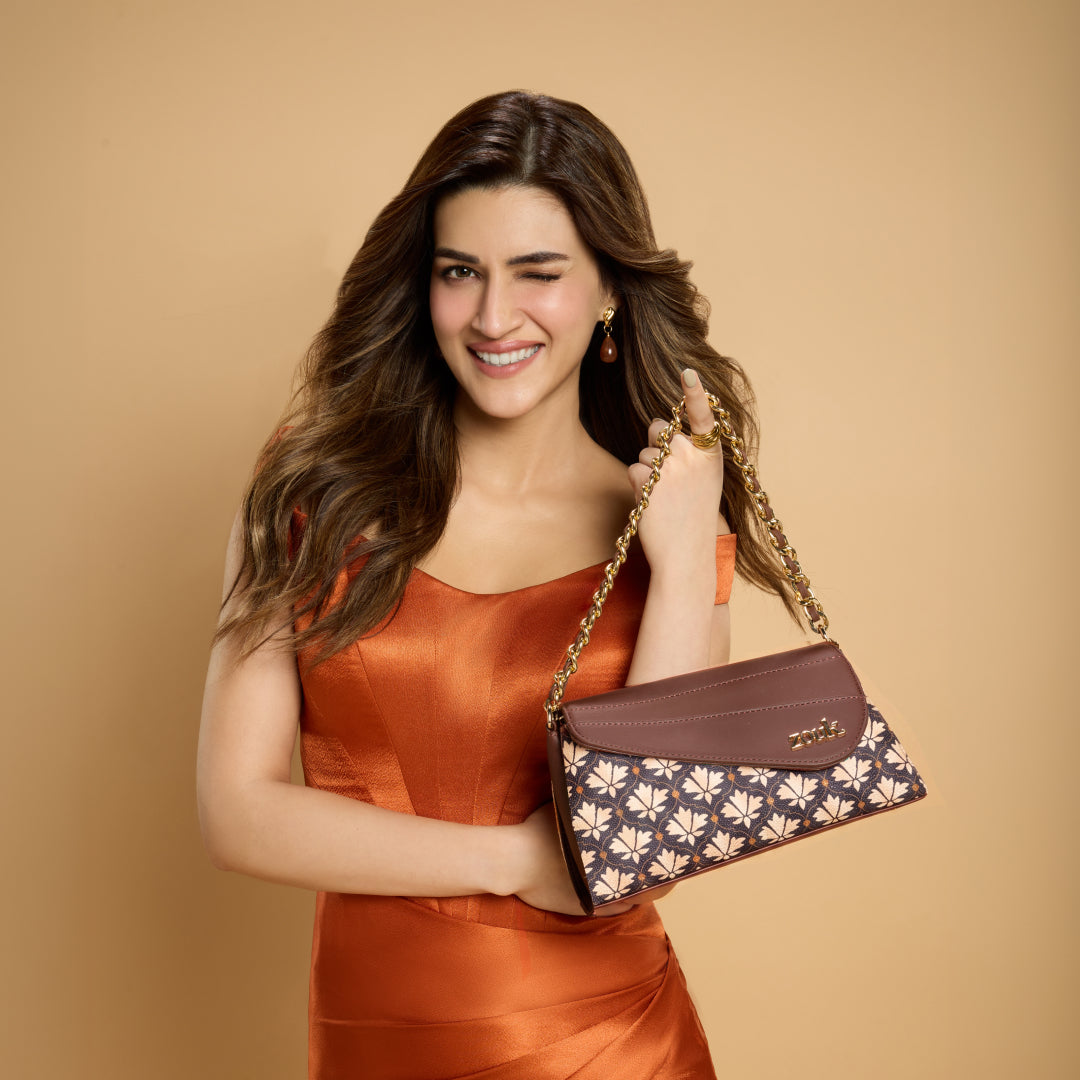 Rhea Kapoor Baguette - Bidri Kaiser
