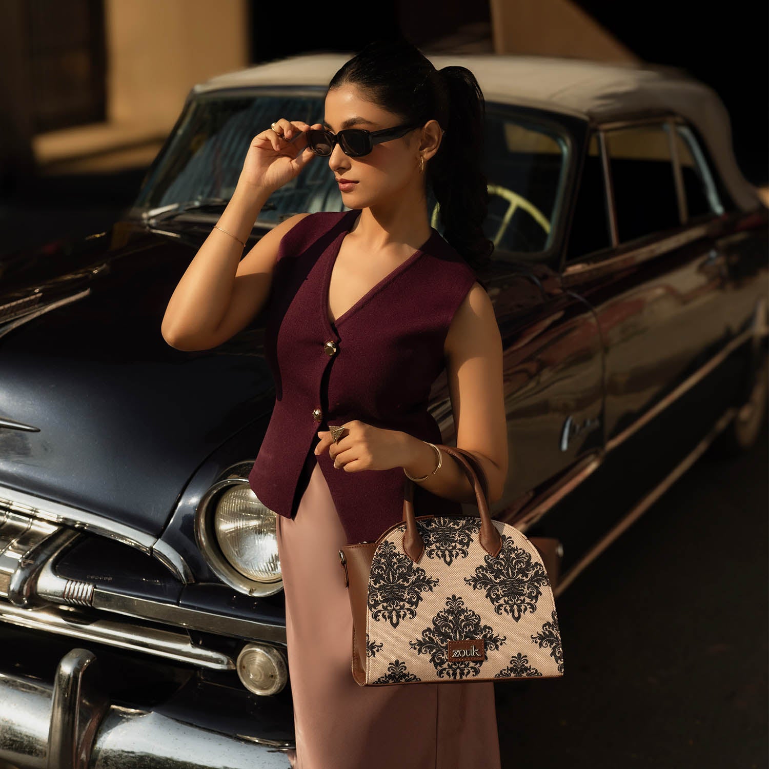 Konkona City Satchel Bag - Mughal Motif