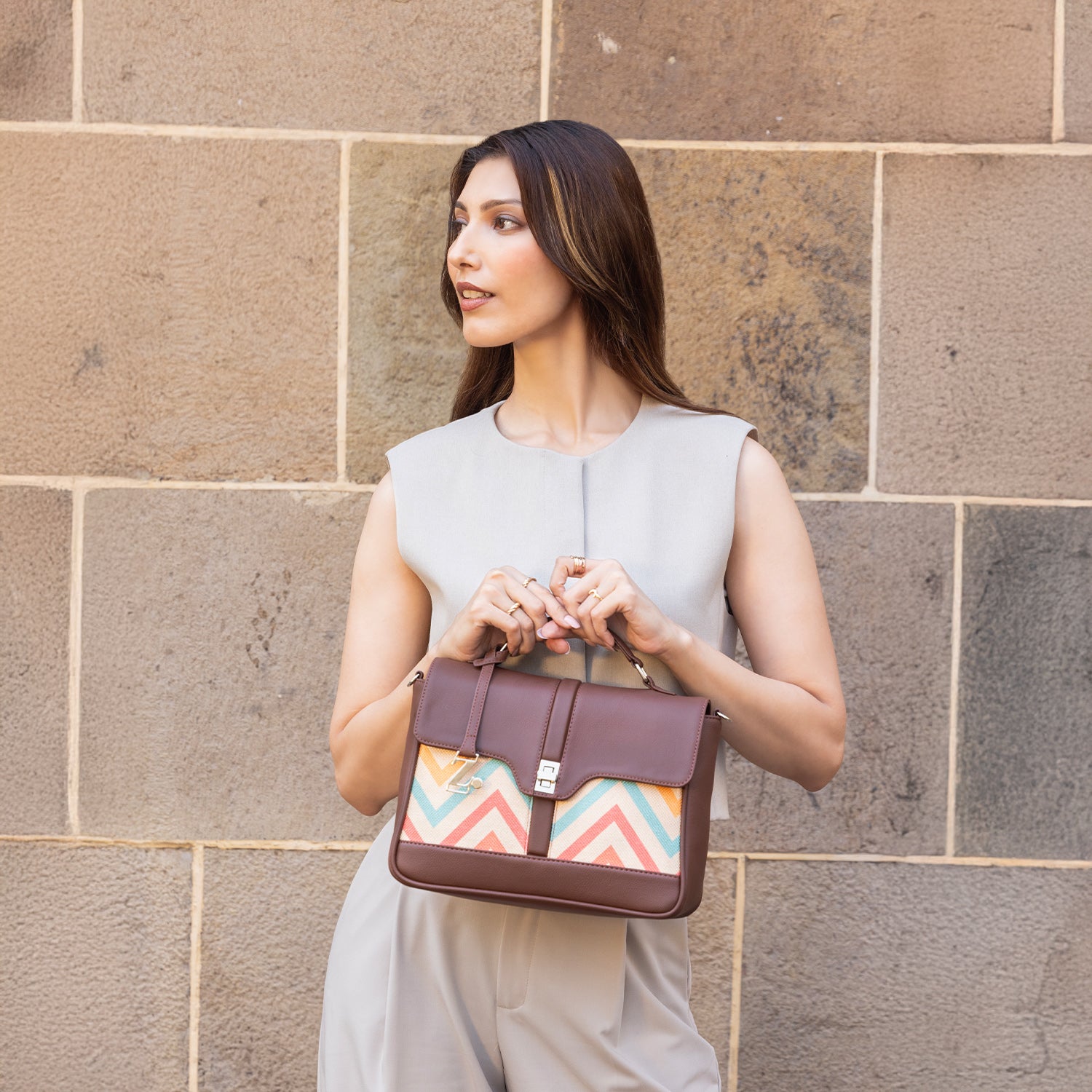 Kriti Sanon - WavBeach Nessa Satchel