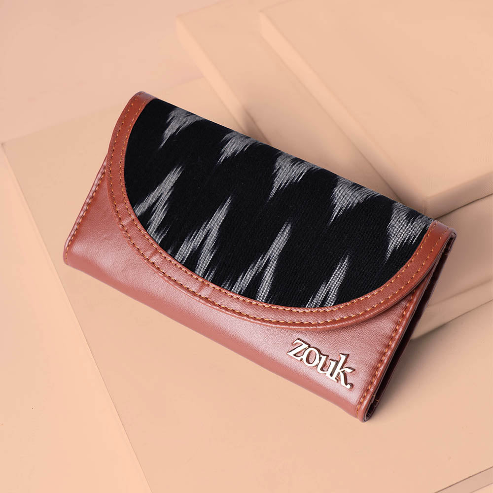 ZIP-Ikat Wave Kyra Flap Wallet