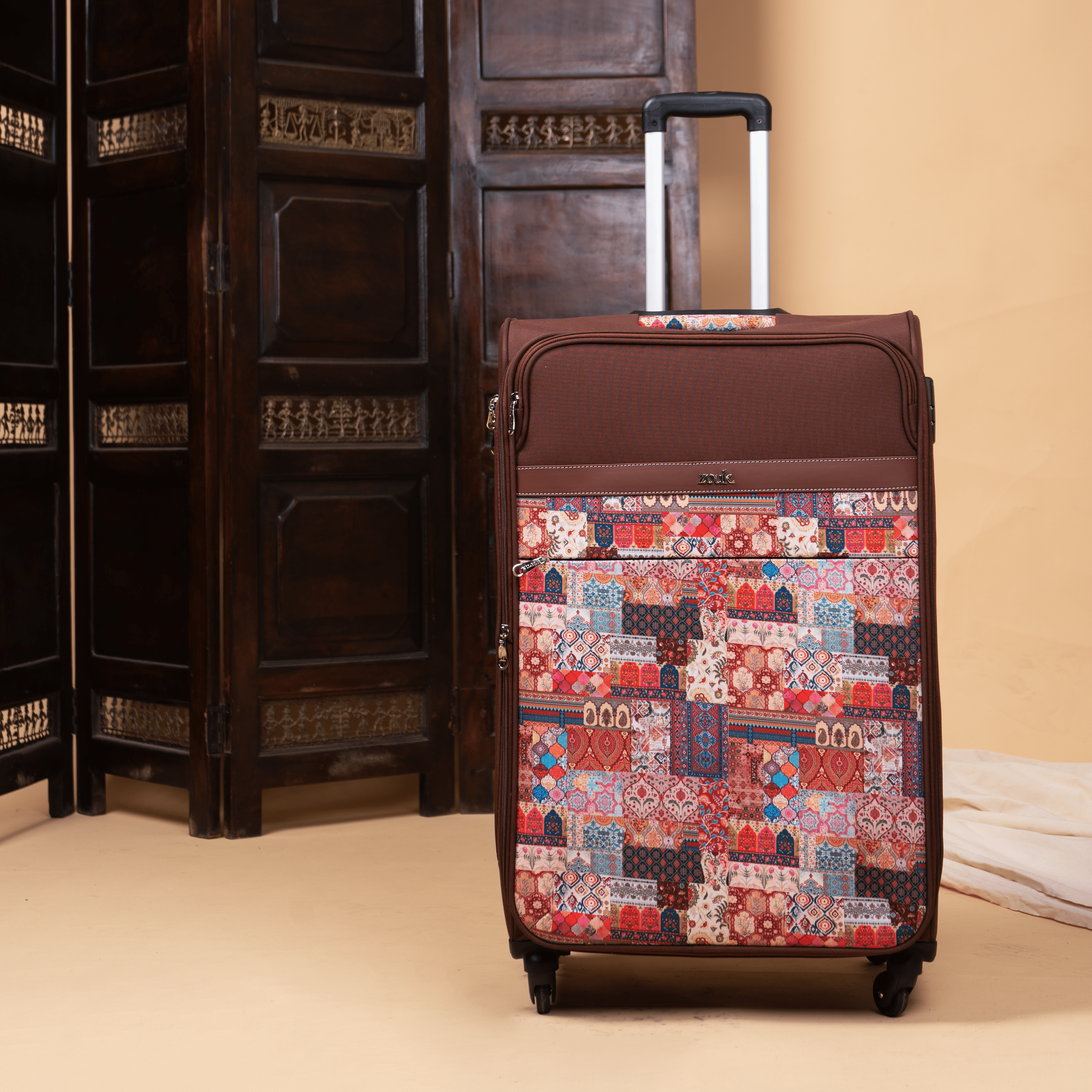 Kutch Gamthi Avasa Trolley Bag (Large)