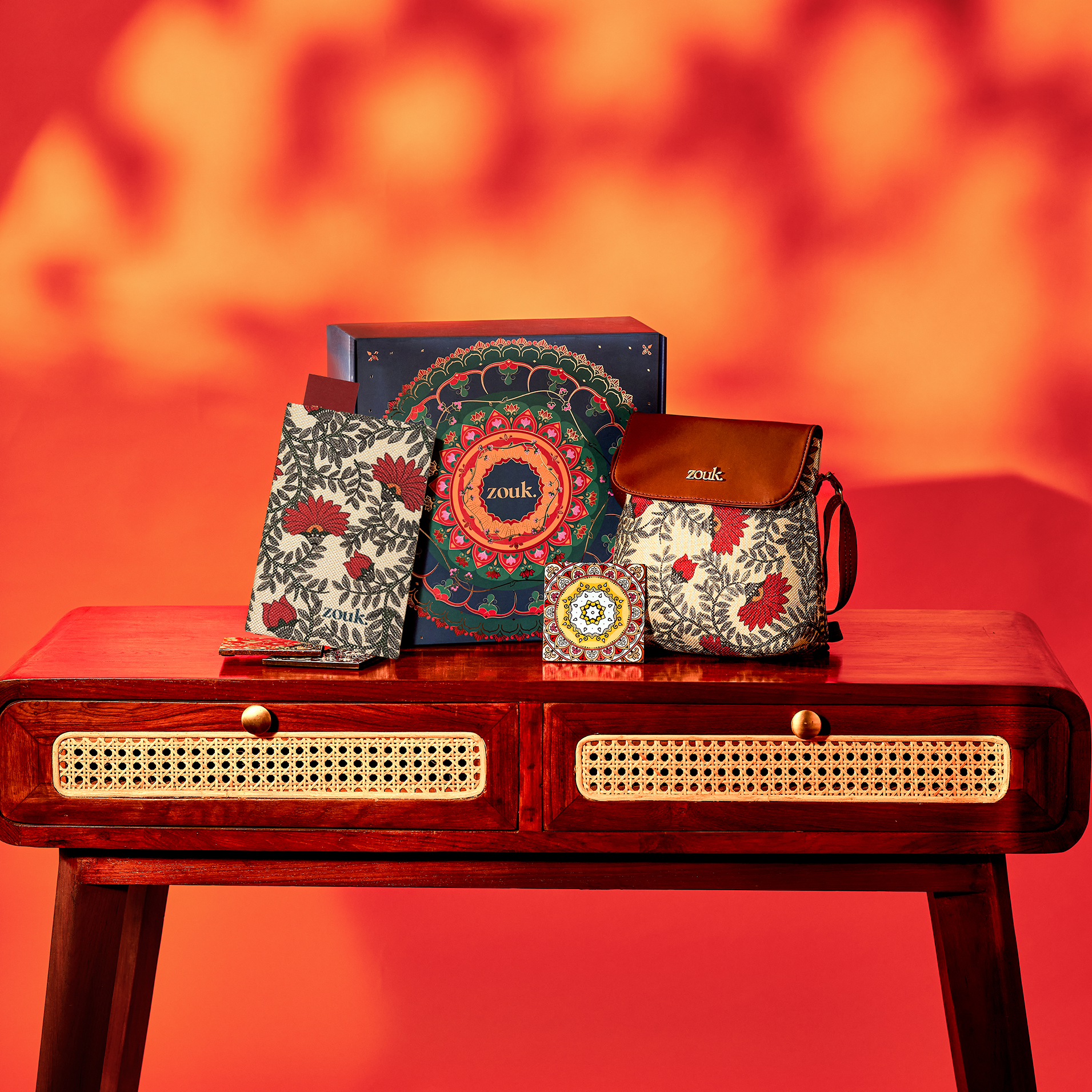 Mandala Saga Floral Gift Box