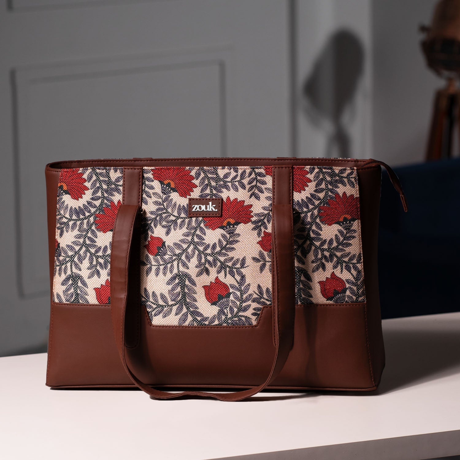 ZIP-Zouk Nawabi Couture Maya Multitasker Tote Bag