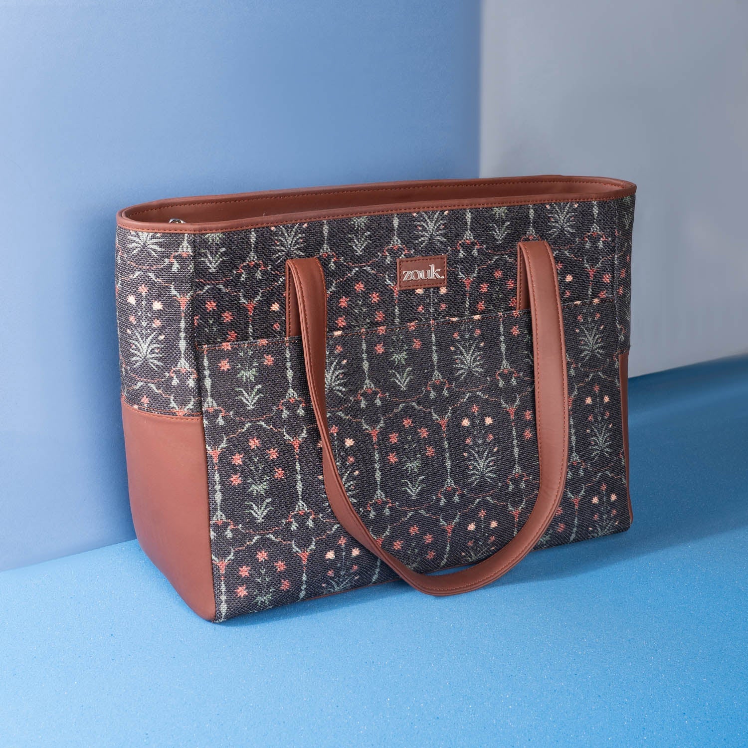 ZIP-Taj Guldasta Diaper Bag