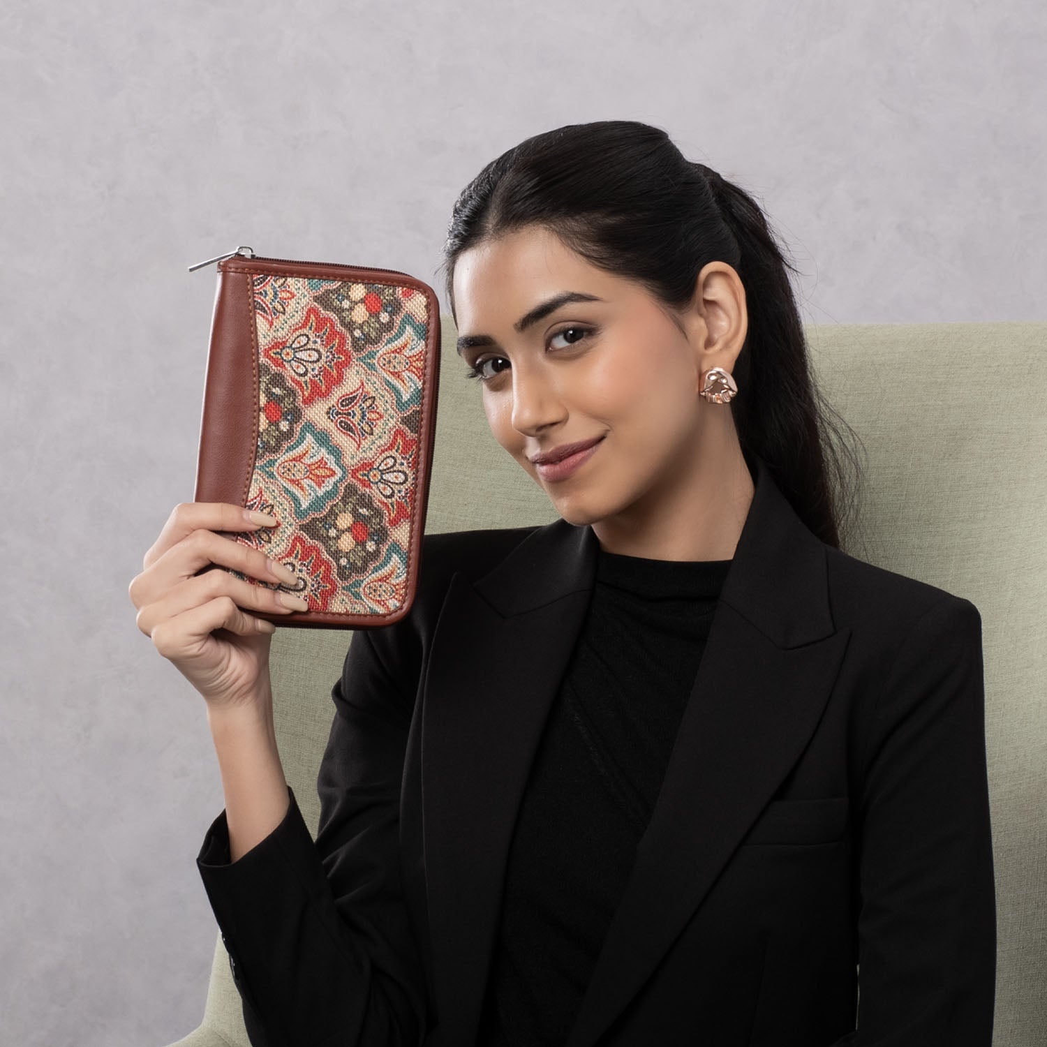 ZIP-Mughal Art Multicolor Chain Wallet