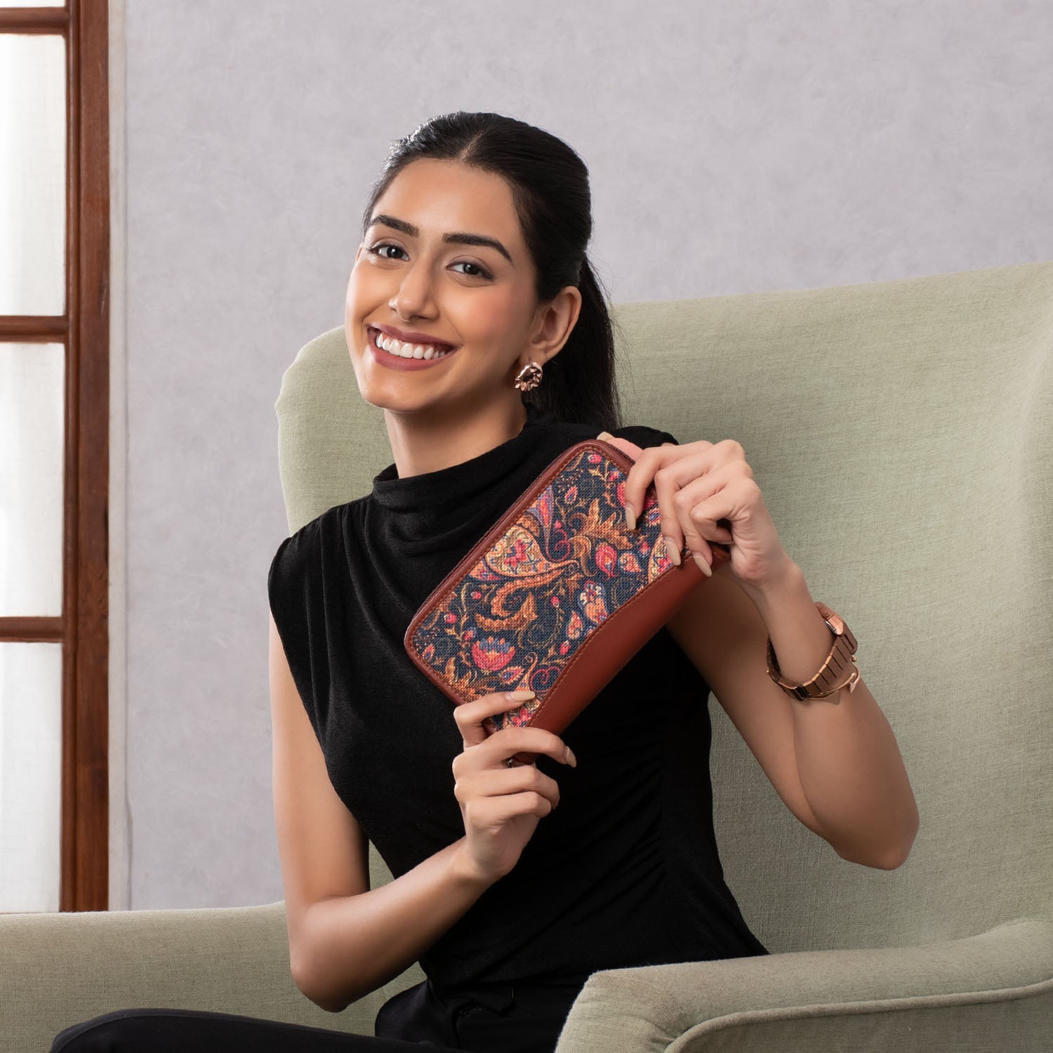 ZIP-Paisley Print Chain Wallet