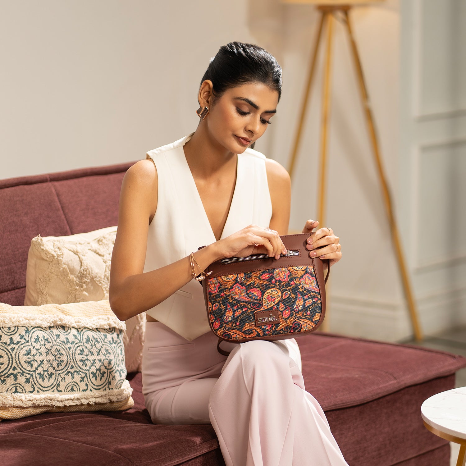 Paisley Print U-Shaped Sling Bag