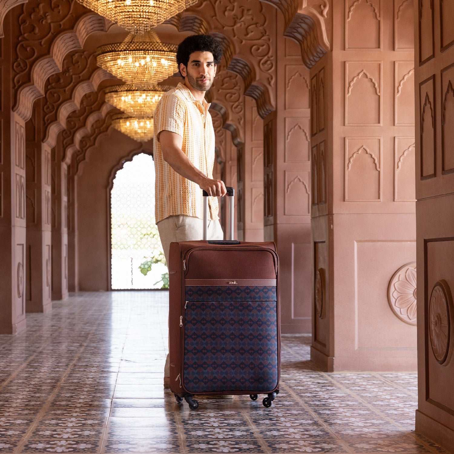 Periyar Waves Avasa Trolley Bag (Large)