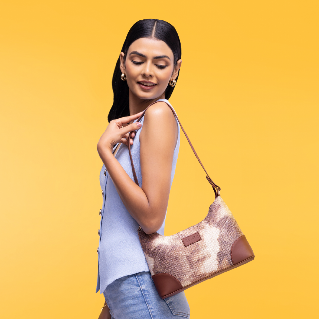 Gir Glades Regular Handbag - 1991 by Zouk
