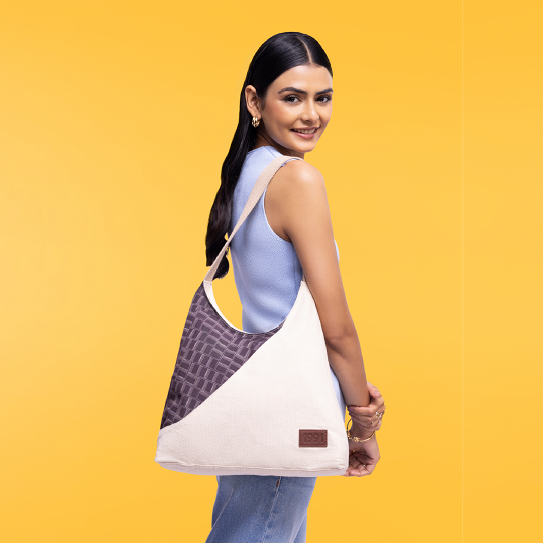 Toda Twills Regular Tote Bag - 1991 by Zouk