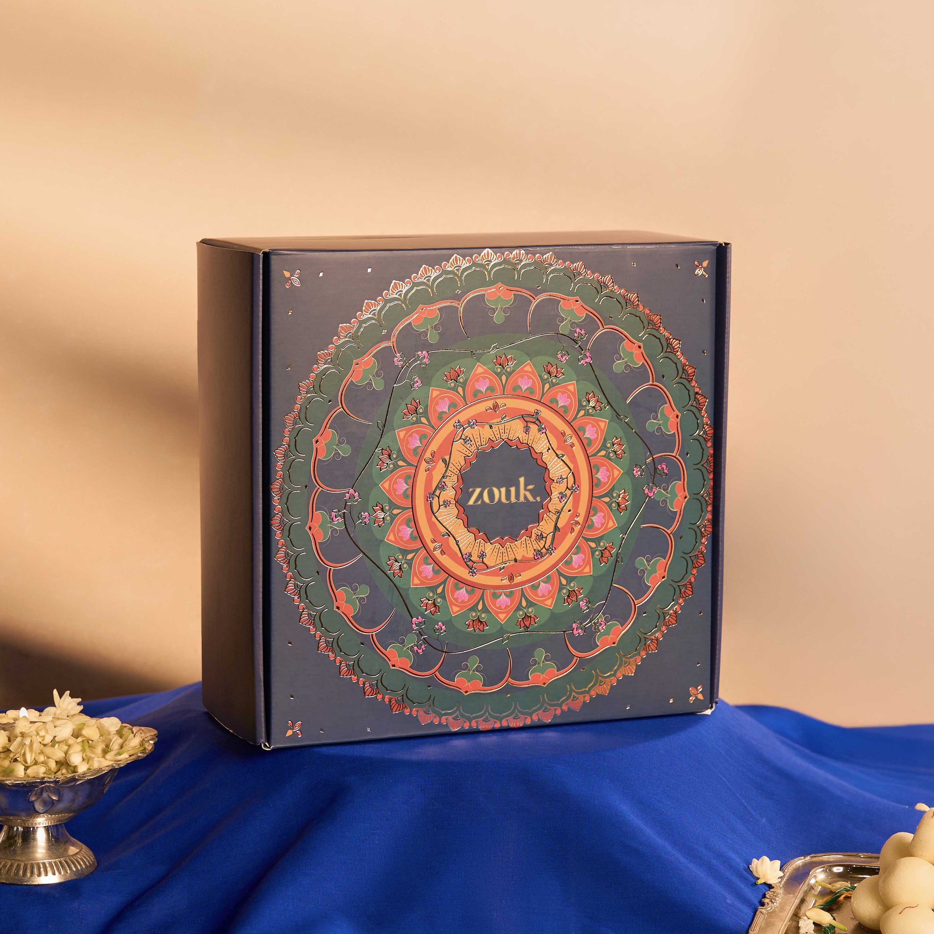 Mandala Saga Floral Gift Box