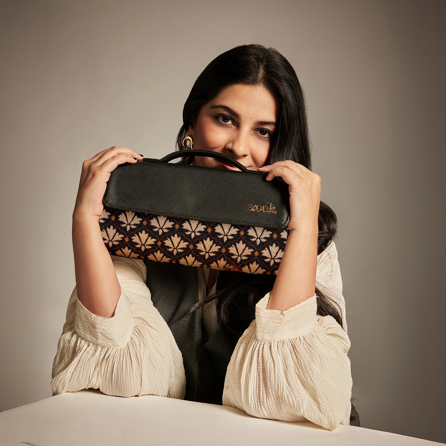 Rhea Kapoor Clutch - Bidri Kaiser