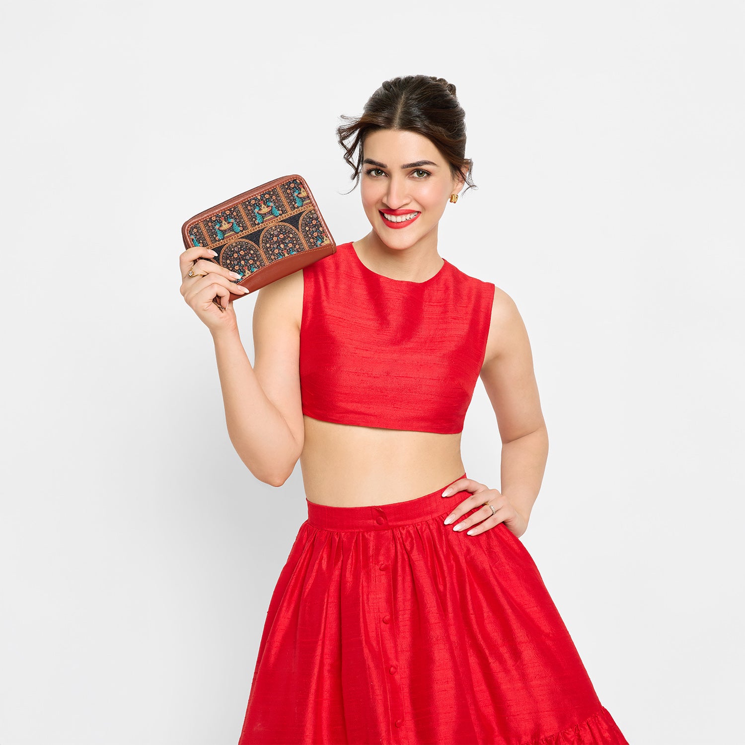 Royal Indian Peacock Motif Chain Wallet