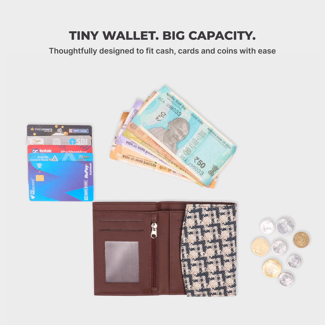 Carter Checks Sia Bi-Fold Wallet