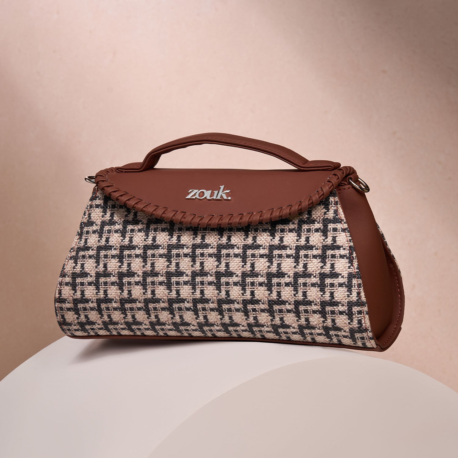 Saisha Sling Bag - Carter Checks