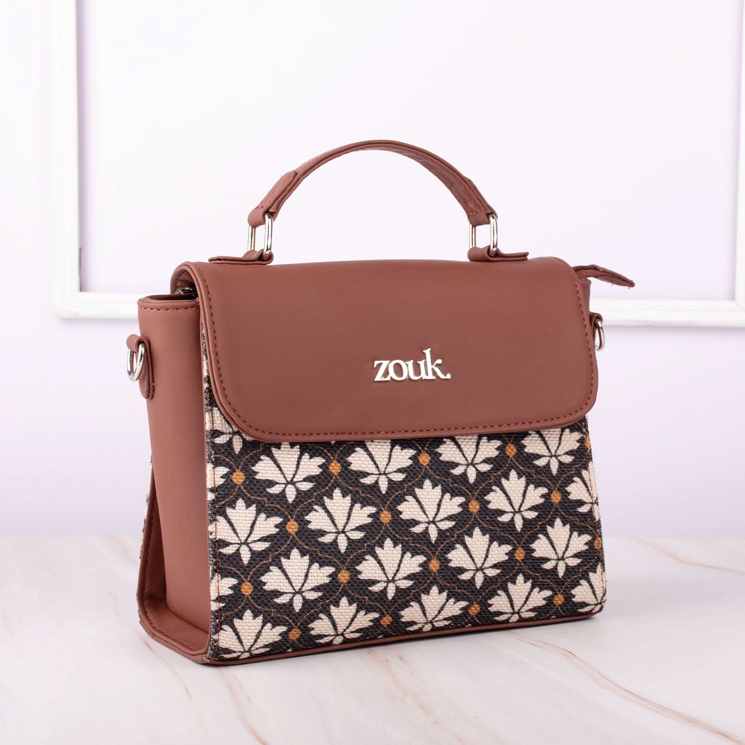 Bidri Kaiser Statement Sling Bag