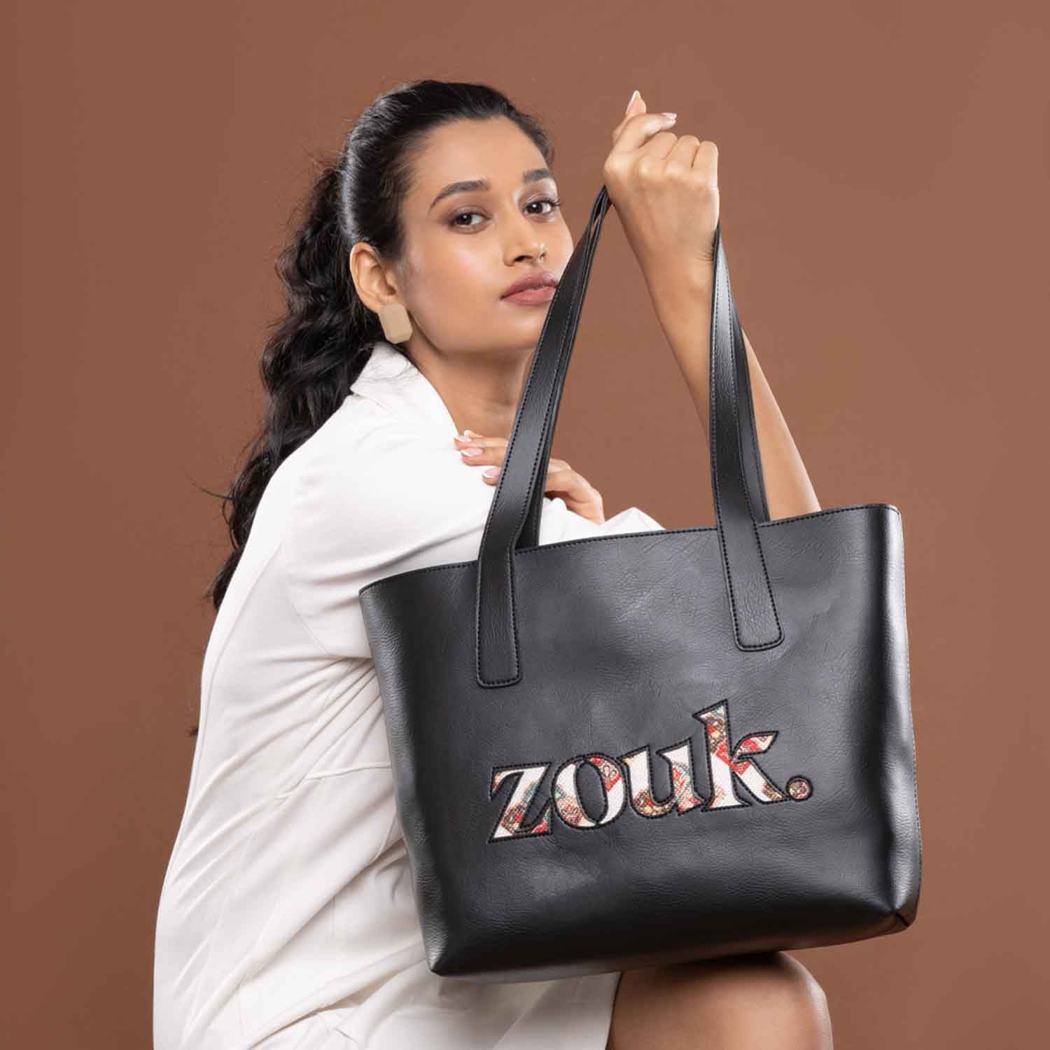 Seashell Motif White Signature Tote