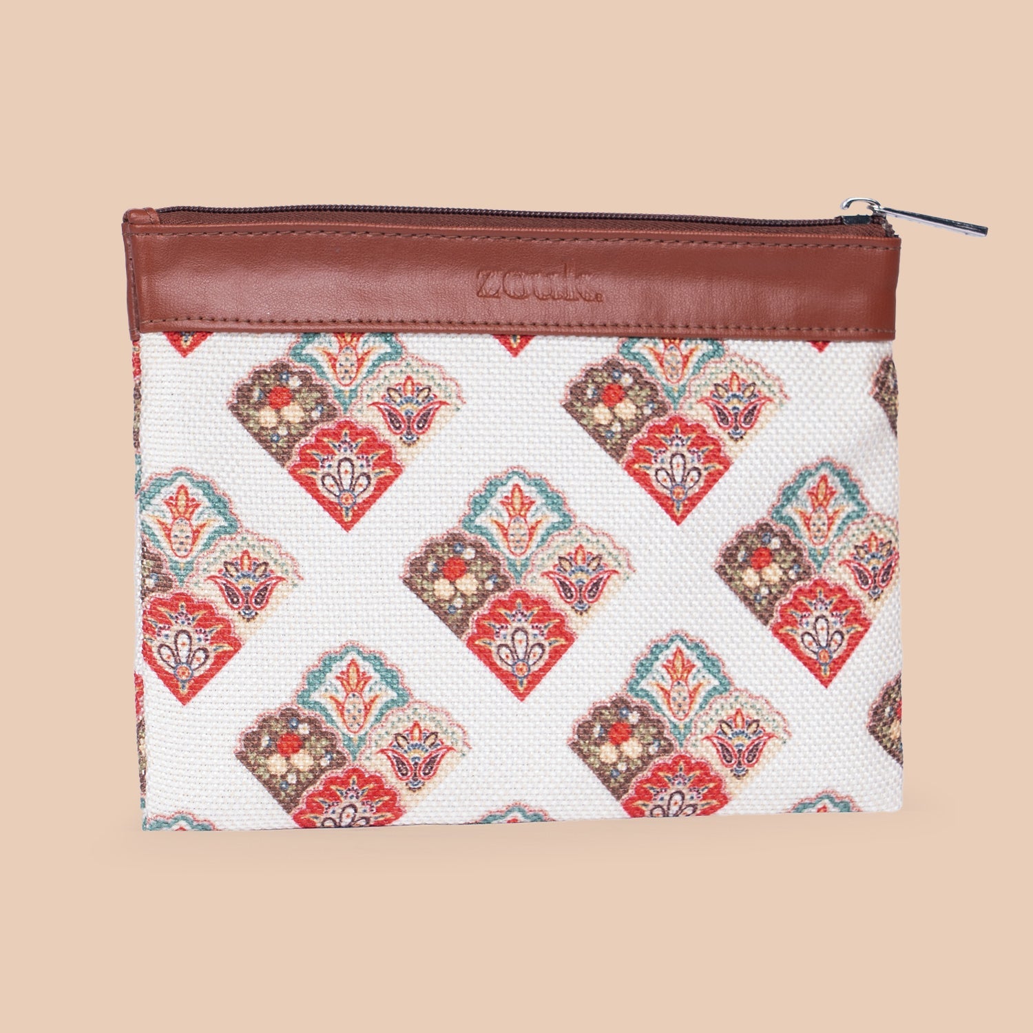 ZIP-Seashell Motif White Cosmetic Pouch