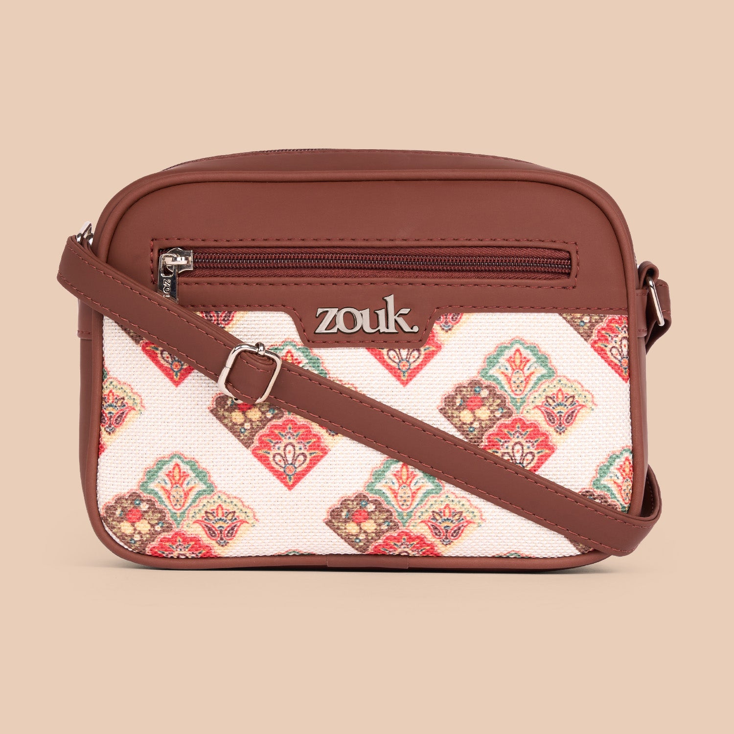 Seashell Motif White Sling Bag