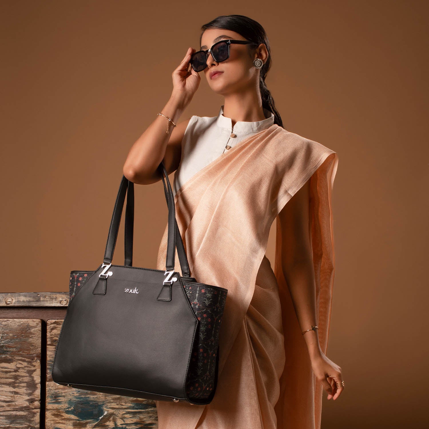 Taj Guldasta Classic Business Bag