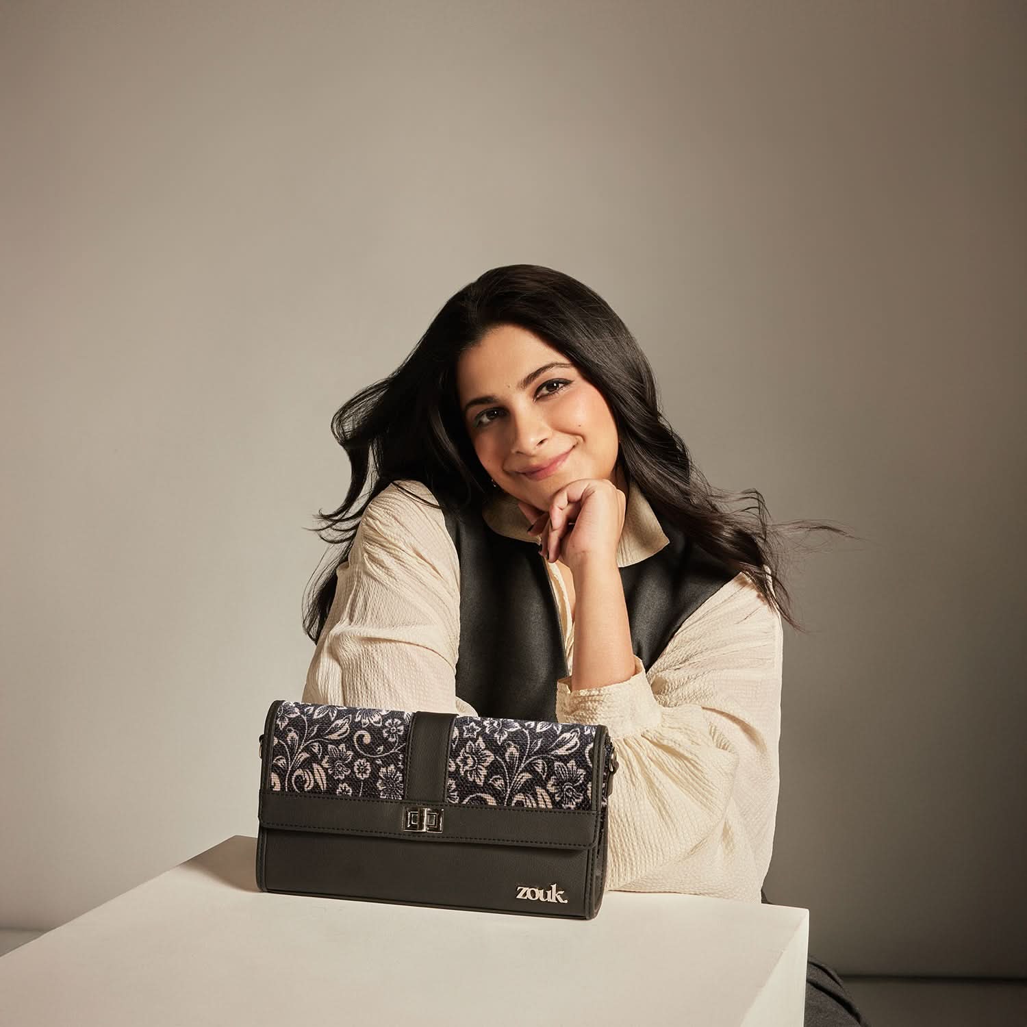 Rhea Kapoor Tarini Clutch - FloMotif